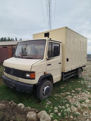 Грузовик, Mercedes-Benz, Стандарт, 5 т, Б/у