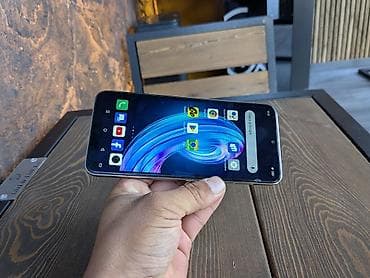 акумлятор: Infinix Note 30i, Б/у, 128 ГБ, цвет - Голубой, 2 SIM — 4
