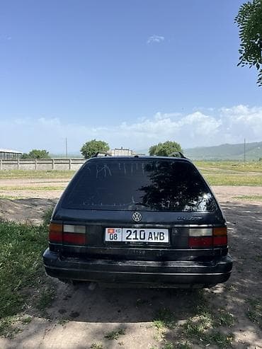 sg 9: Volkswagen Passat Variant: 1991 г., Механика, Универсал — 5