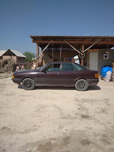 Audi 80: 1990 г., 1.8 л, Механика, Бензин, Хэтчбэк