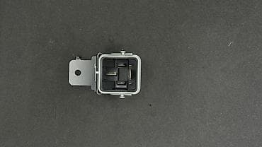 реле генератора: Kia Sorento (поколение UM / Prime): с 2015 по 2020 год. Hyundai Santa — 7