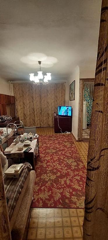 2 комнаты, 43 м², Индивидуалка, 1 этаж, Старый ремонт — 2