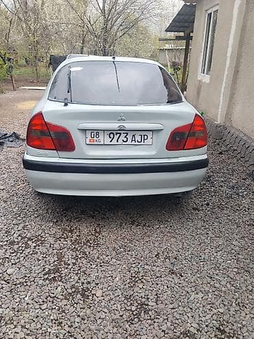 Mitsubishi Carisma: 2002 г., 1.8 л, Кол менен иштөөчү, Дизель, Седан — 4