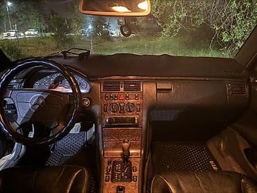 90: Mercedes-Benz E-Class: 1998 г., 3.2 л, Автомат, Бензин, Универсал — 6