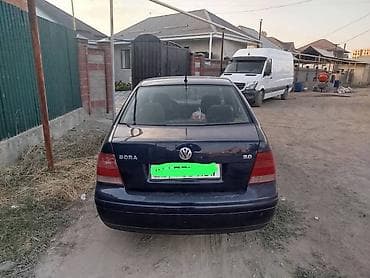 мата секыл: Volkswagen Bora: 2002 г., 2 л, Кол менен иштөөчү, Бензин, Седан — 4