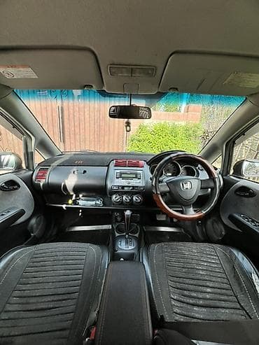 рулевая рейка honda fit: Honda Fit: 2004 г., 1.3 л, Автомат, Бензин, Хэтчбэк — 1