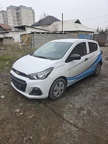 matiz 3: Chevrolet Spark: 2017 г., 1 л, Автомат, Бензин, Хэтчбэк — 7