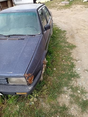 бампер nexia: Volkswagen Golf: 1991 г., Хэтчбэк — 4