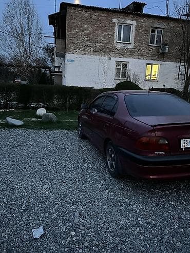 ford escort: Toyota Avensis: 1999 г., 1.6 л, Ручные, Бензин, Седан — 5