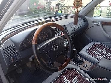 ice glok: Mercedes-Benz 220: 1999 г., 1.8 л, Механика, Газ, Седан — 4