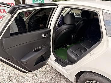 byd e5: Kia K5: 2021 г., Автомат, Седан — 7