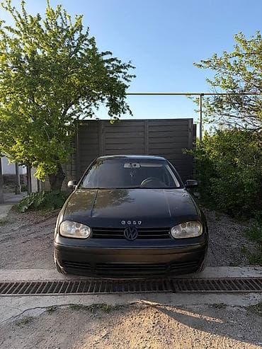Volkswagen Golf: 2001 г., 2.3 л, Ручные, Газ, Хэтчбэк