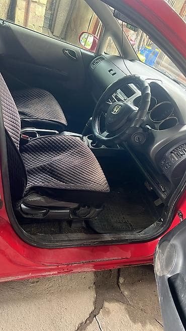 мерседес запчасти бишкек: Honda Fit: 2001 г., 1.3 л, Вариатор, Бензин, Хетчбек — 5