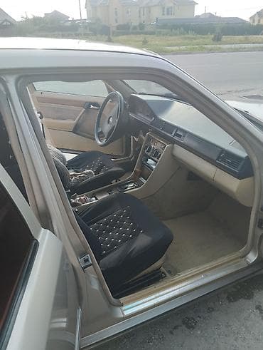 мерседес 190 amg: Mercedes-Benz 190: 1991 г., 2.3 л, Автомат, Бензин, Седан — 6
