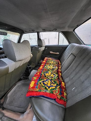 124 панель: Mercedes-Benz W123: 1984 г., 2 л, Механика, Дизель, Седан — 4