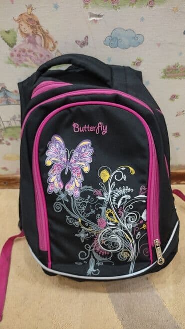 чемодан дорожный бу: Рюкзаки, сумки, б/у но в хорошем состоянии. школьный рюкзак 500 сом — 4