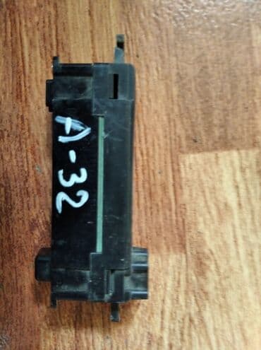 брендовые оригинальные часы: Nissan Cefiro А32 часы на переднюю панель, Ниссан Цефиро А32. Часики — 2