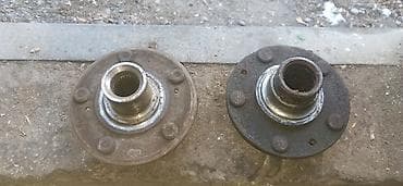 4 5мм: Передние ступицы(2шт.) Mazda cx7. Б/у в хорошем состоянии. P.s цена — 2