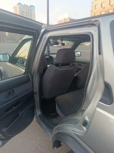 срочно продаю в связи с переездом: Nissan Pathfinder: 1998 г., 3.3 л, Автомат, Газ, Жол тандабас — 5