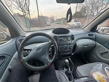 Унаа сатуу: Toyota Yaris Verso: 2002 г., 1.3 л, Механика, Бензин, Вэн/Минивэн — 3