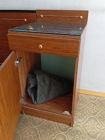 вешалка в прихожую с полкой: Срочно продаю мебель не дорого со всей квартиры, мебель качественная — 7