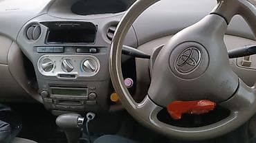 авто выкуб: Toyota Platz: 2003 г., Автомат, Гибрид, Седан — 1
