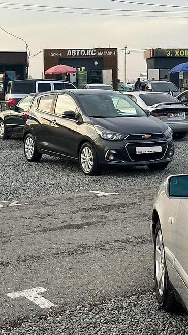 дешевые машыны: Chevrolet Spark: 2017 г., Автомат, Хэтчбэк — 1