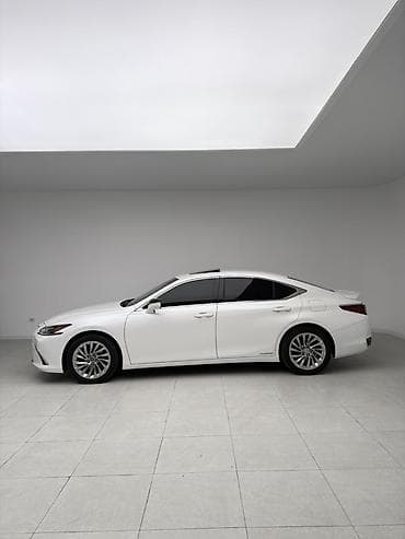 ls 400: Lexus ES: 2019 г., 2.5 л, Гибрид, Седан — 5