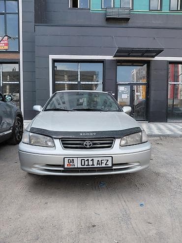 byd e2 2022: Toyota Camry: 2000 г., 2.2 л, Автомат, Бензин, Седан — 2