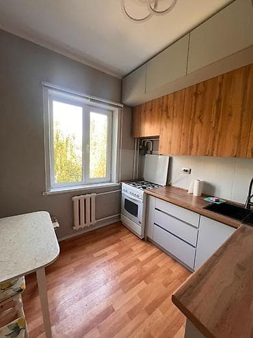 3 комнаты, 60 м², Асанбай мкр 105 серия, 3 этаж