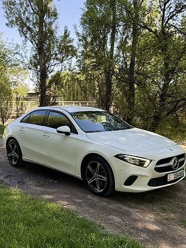 audi a3: Mercedes-Benz A-Class: 2020 г., 2 л, Автомат, Бензин, Седан — 2