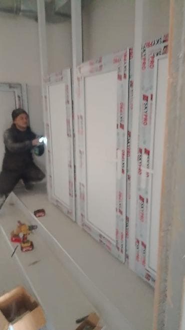 Двери и комплектующие: Алюминиевые и ПВХ конструкции под заказ - Окна и портальные системы — 3