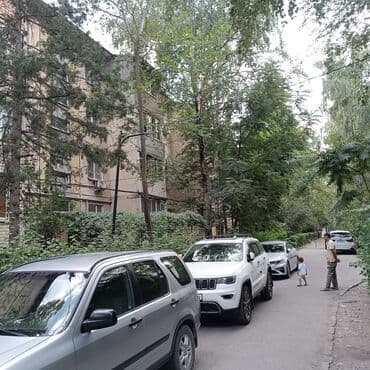 срочно продаю 1 ком кв: 3 комнаты, 58 м², 104 серия, 1 этаж, Евроремонт — 3