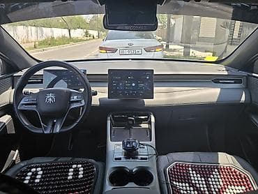 byd e2 2021: BYD Qin: 2025 г., 1.5 л, Вариатор, Гибрид, Лифтбек — 8