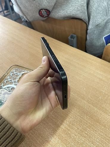 mi account: 16 pro max
akb: 97 🔋
Есть царапины на экране 
Цена: 80,000 — 4