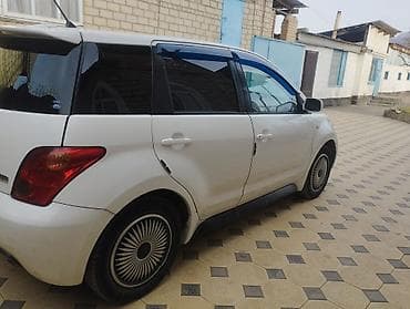 sprinter 315: Toyota Ist: 2002 г., 1.5 л, Автомат, Бензин, Хэтчбэк — 3