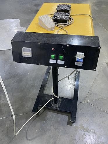 Упаковочно-фасовочные аппараты: Набор для шелкографии Характеристики: - Карусель на 6 столов/платформ — 6