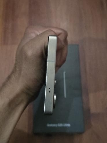 samsung galaxy m51: Samsung Galaxy S25 Ultra, Б/у, 512 ГБ, цвет - Бежевый, 1 SIM, eSIM — 3