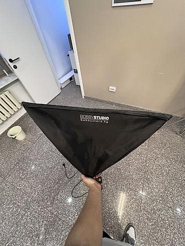 mini fan: Софтбокс BOBBYSTUDIO с LED-освещением
Продаю из за ненадабности — 1