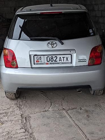 Toyota Ist: 2003 г., 1.5 л, Автомат, Бензин, Хэтчбэк — 4