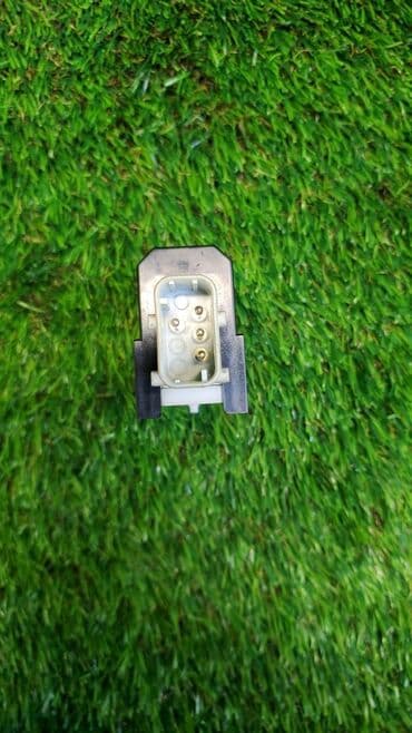 e39: Моторчик Замок двери задней левой L Номер производителя: задний — 5