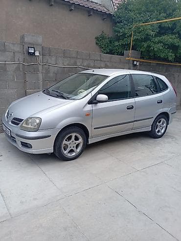 китай минивен: Nissan Almera Tino: 2003 г., Минивэн — 2