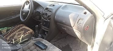 mini coper: Mitsubishi Carisma: 2001 г., Механика, Бензин, Седан — 5