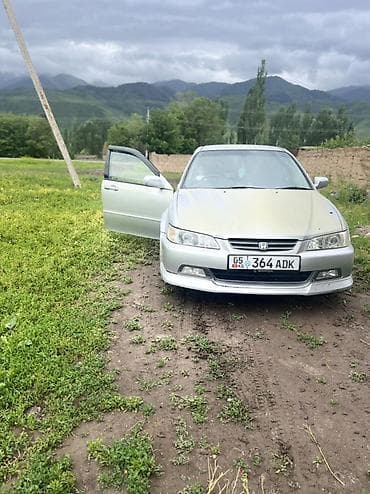 срв 1997: Honda Accord: 2001 г., 2 л, Автомат, Бензин, Седан — 4
