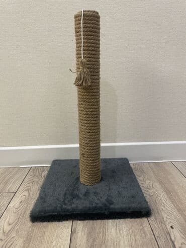 Собаки: Когтеточка для кошек с игрушкой, 31/31 см синяя платформа, высота 50 — 4