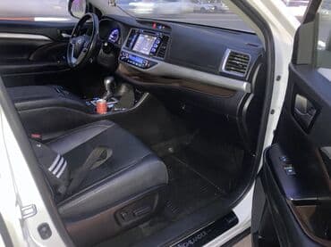 key: Toyota Highlander: 2019 г., 3.5 л, Автомат, Бензин, Кроссовер — 6