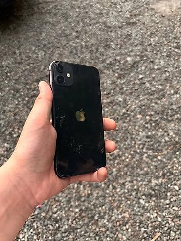 note 22: IPhone 11/128 гб Есть трещины на экране по краям На экране защитка — 1