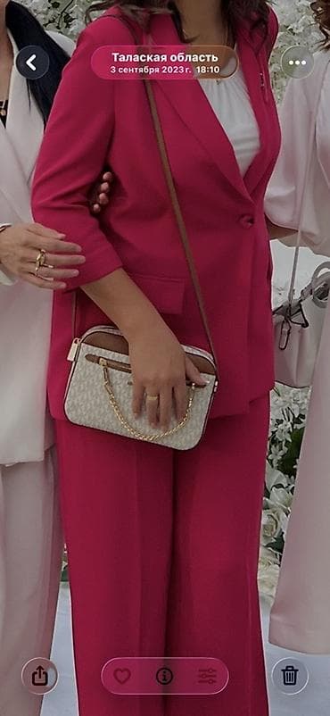 Платья: Женские нарядные образы — подборка из 4 единиц одежды. Все вещи — 2