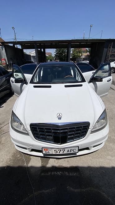 j 05: Mercedes-Benz S-Class: 2006 г., 5.5 л, Бензин, Седан — 1