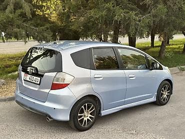 стутер: Honda Jazz: 2009 г., 1.3 л, Робот, Бензин, Хэтчбэк — 2